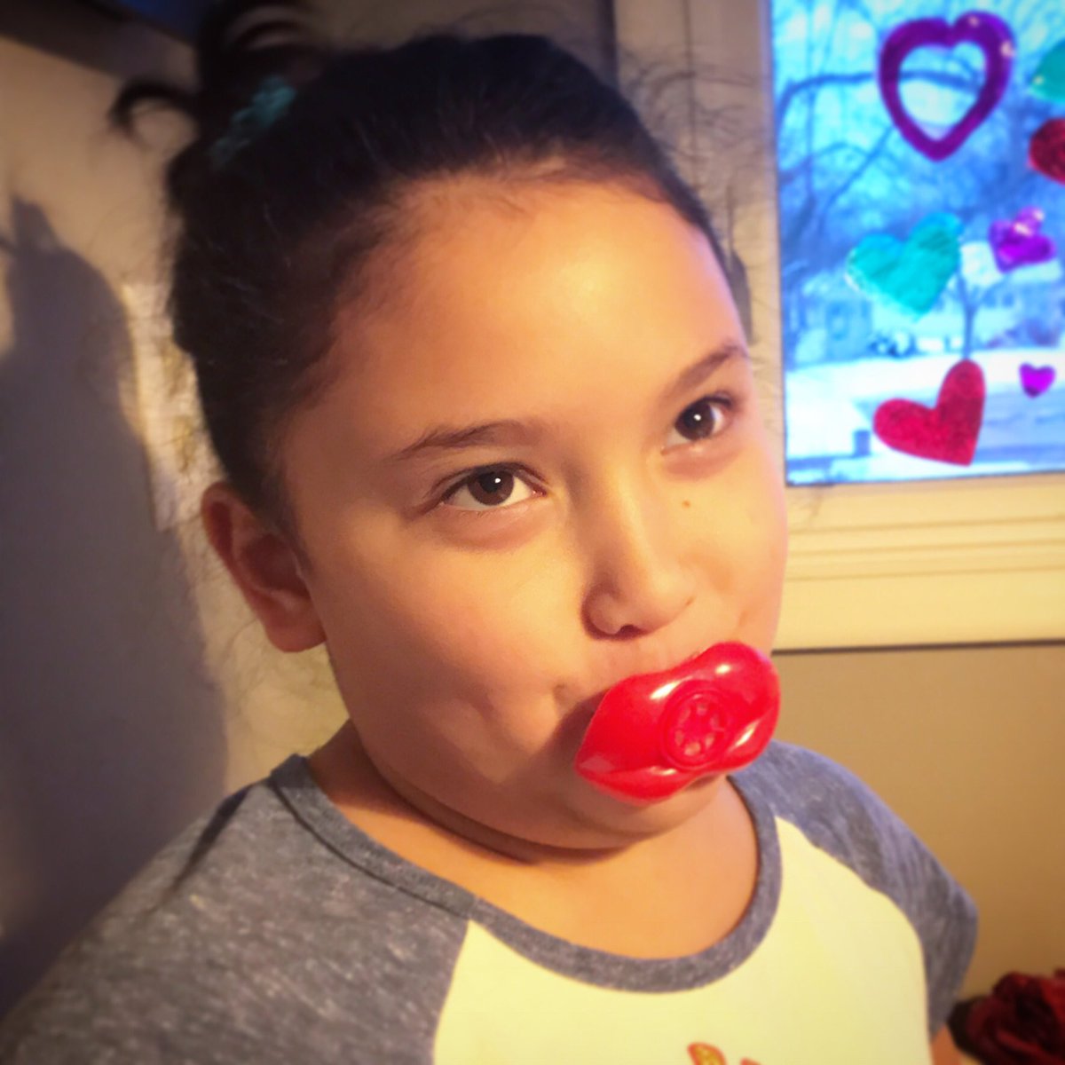 EmilyLampa's tweet photo. Happy 9th birthday to my goofy girl!!! She always keeps me laughing! #somuchlove โค๏ธ๐โค๏ธ #TheEva @rockaFORCE https://t.co/SvhF8fg5RK