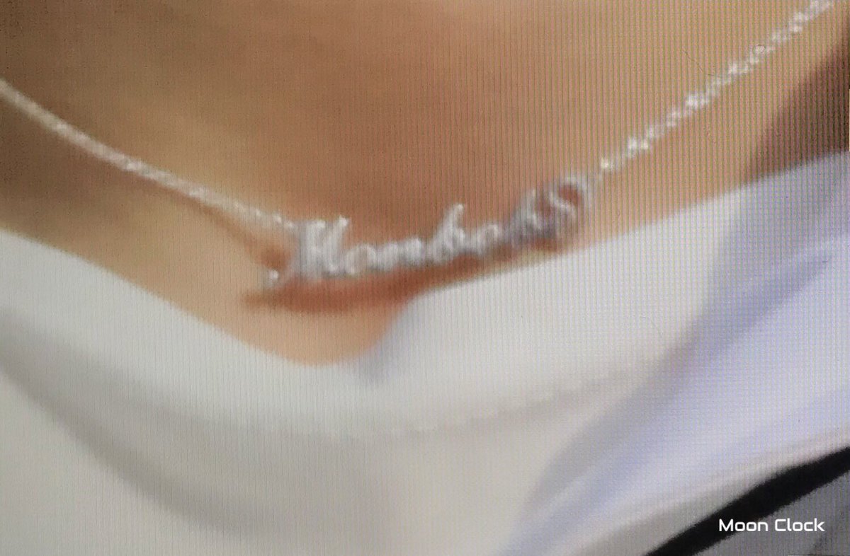 hyungwonope's tweet photo. " there isnt one moment where I didnt think of monbebe "

Wonho always wore any bracelet ring or necklace that was carved 'monbebe' which was given as a gift to him he is so precious #0301WONHODAY https://t.co/WGtIpVFZfD
