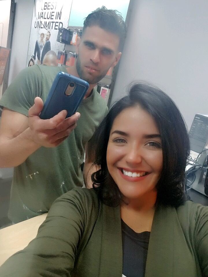 TopCell305_FL's tweet photo. We finished the day like this and we started off this beautiful Wednesday with more promotions to giveaway.... come visit us today and get tons of great deals here at @boostmobile #TopCell305 #Miami #Boost4Life @cityofhialeah @CityofMiami @Univision23 @carloscaceresFL @Edboost01 https://t.co/NwRe3W2cpV