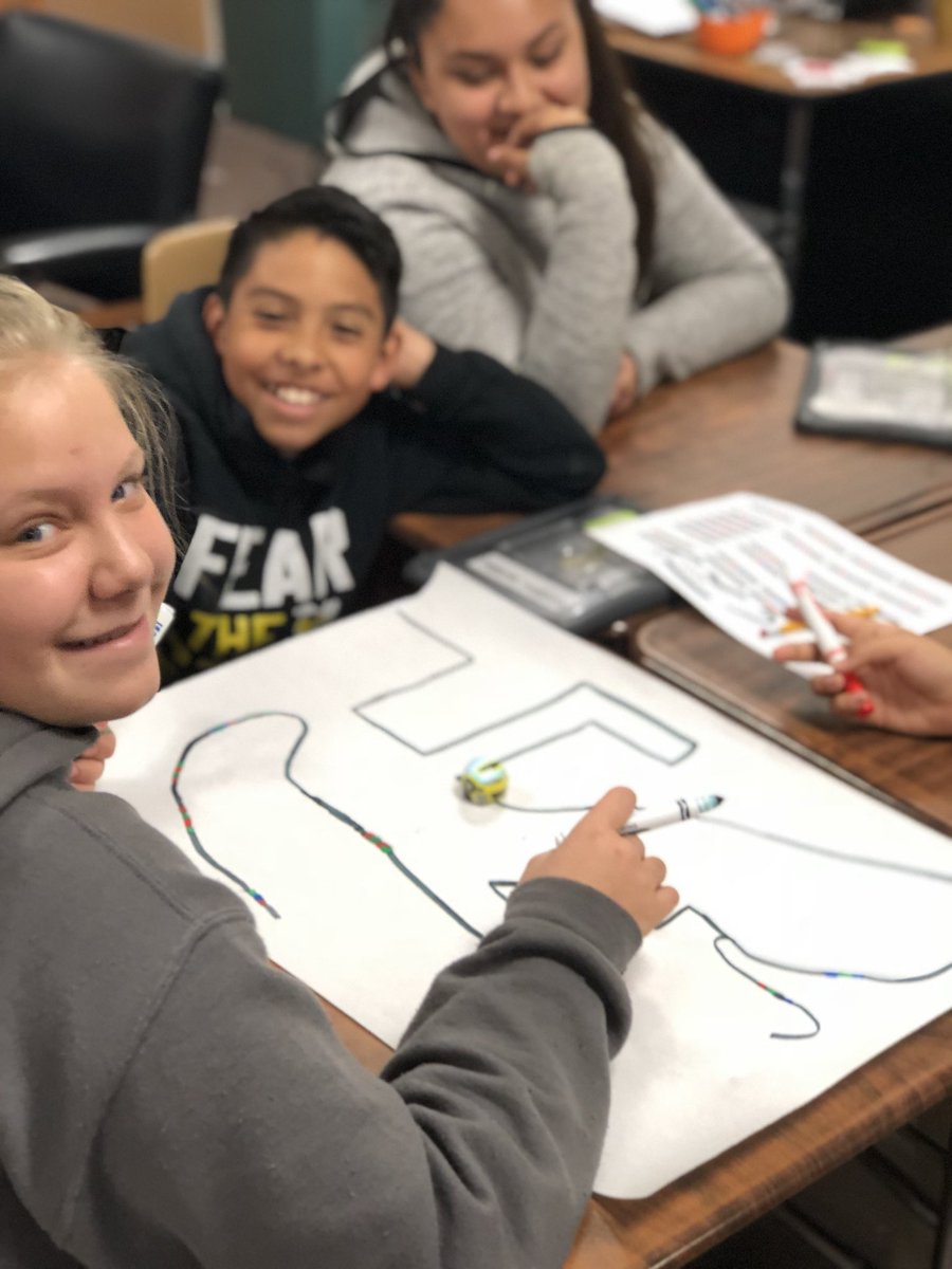 AVedeikis's tweet photo. 6th graders having fun creating code for @Ozobot while at the #rssmaker event at CLMS. @kellyfeimster @CLMSLibrarybird https://t.co/iybSiKT6DZ
