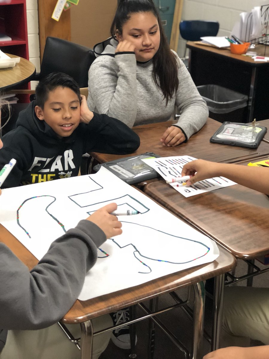 AVedeikis's tweet photo. 6th graders having fun creating code for @Ozobot while at the #rssmaker event at CLMS. @kellyfeimster @CLMSLibrarybird https://t.co/iybSiKT6DZ