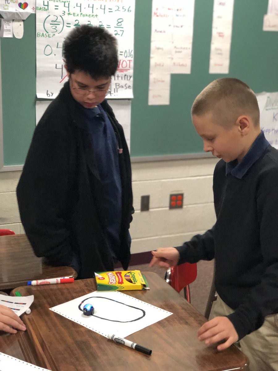 AVedeikis's tweet photo. 6th graders having fun creating code for @Ozobot while at the #rssmaker event at CLMS. @kellyfeimster @CLMSLibrarybird https://t.co/iybSiKT6DZ