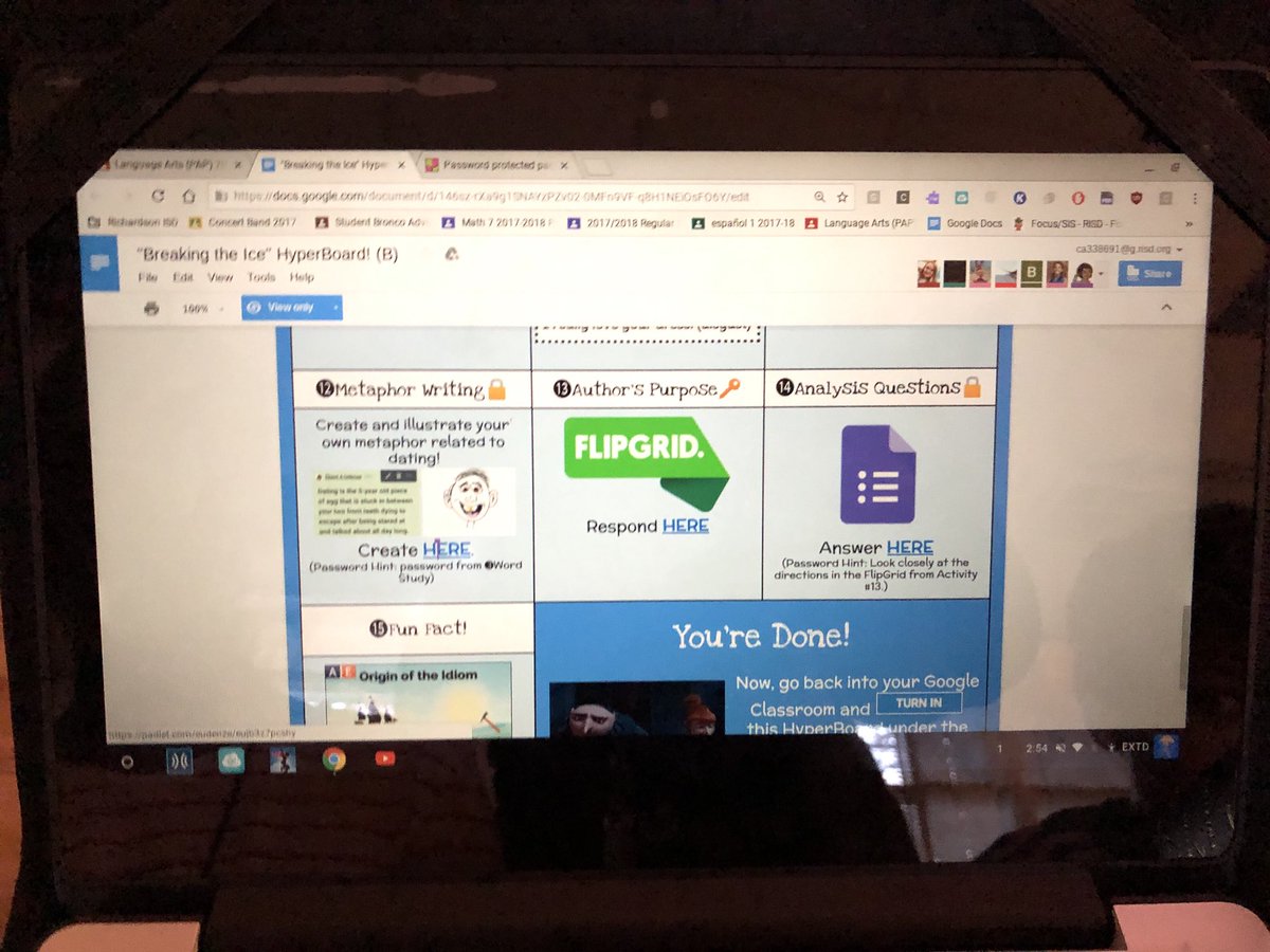 MikoWagstaff's tweet photo. ❤️ this HyperBoard Ms. Udenze is using in her classroom for high engagement and with differentiation versions assigned via Google Classroom. #DLPCoaching #BroncoGameStrong #WestTechUp @eboni_adaora22 https://t.co/L8LAfl6gW8