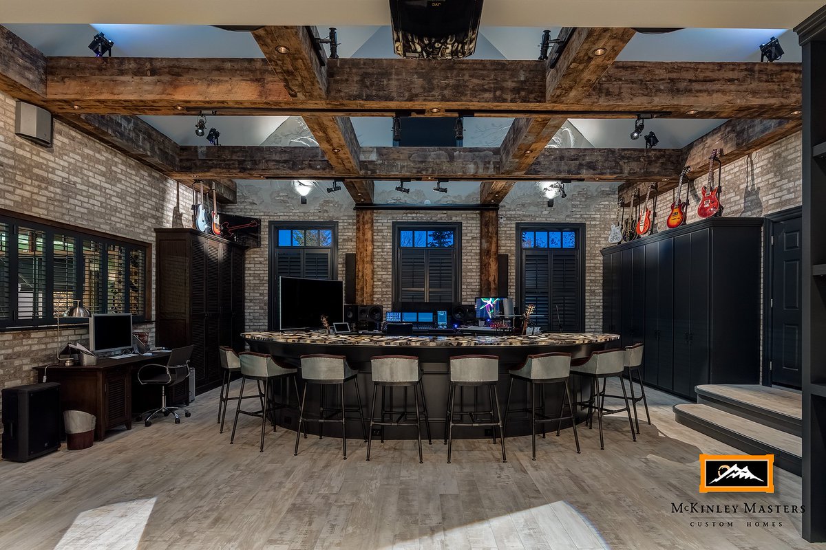 McKinleyMasters's tweet image. Have a vision you want to see become a reality? Our design team can bring it to life. Take a look at this custom built recording studio for proof. #YYCbuilder #Dreamworthy