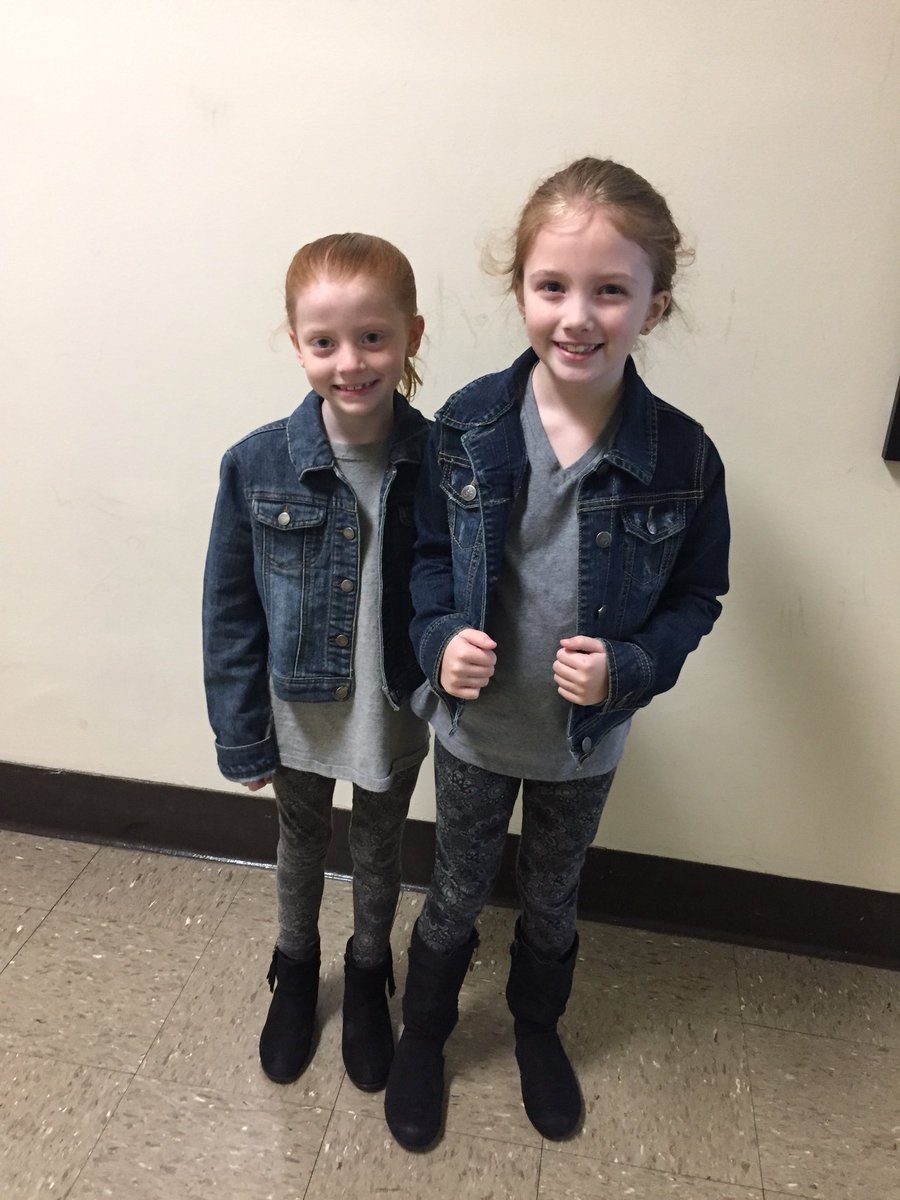 Celebrating Read Across America with “Twins day Wednesday”   at WPES!  <a href="/wpeslib/">Walnut Park Library</a>  <a href="/dremill49/">Ed Miller</a> <a href="/kwoods2468/">kwoods</a> <a href="/WPES5thGaskin/">Gaskin's 5th Grade🍎</a>