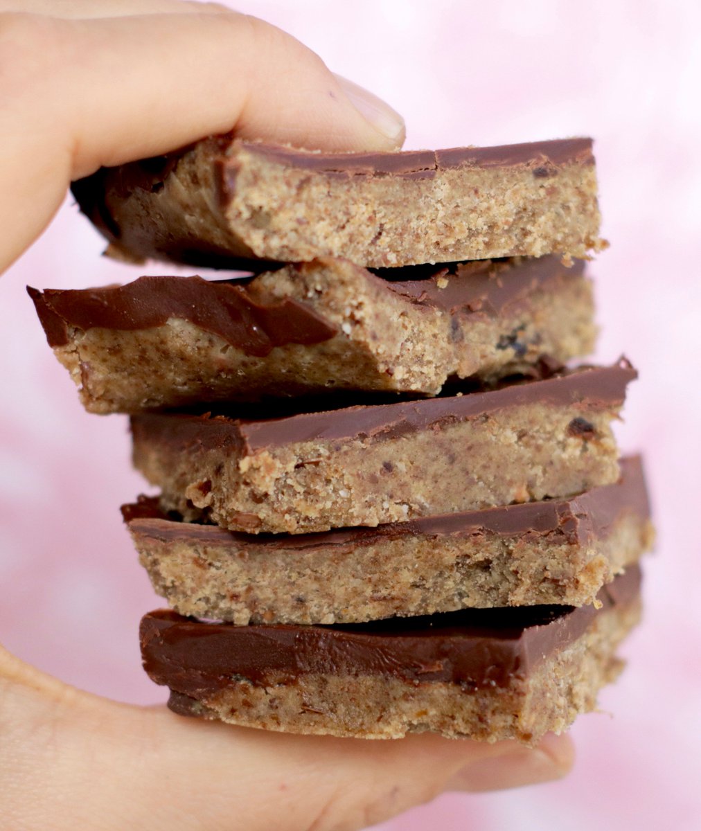 TheHSPblog's tweet image. Grain-Free Almond Butter Protein Bars Recipe is now up on the blog! 😍

Get the recipe---&amp;gt; wp.me/p8hBCx-nw 

#Proteinbar #Grainfree #Vegan