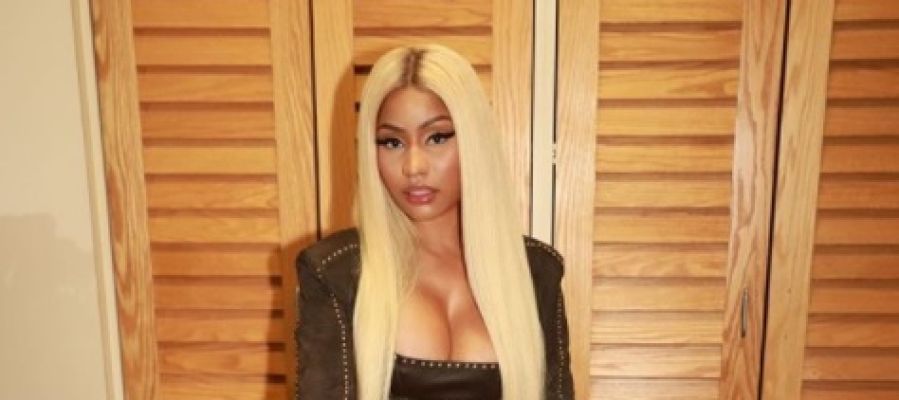 europa_fm's tweet photo. #WTF La red busca a @NICKIMINAJ después de dos meses sin verla y concluyen que se habría quedado calva #FindingNicki https://t.co/QAIvQ3a3LV https://t.co/oJX2S6W3Jw