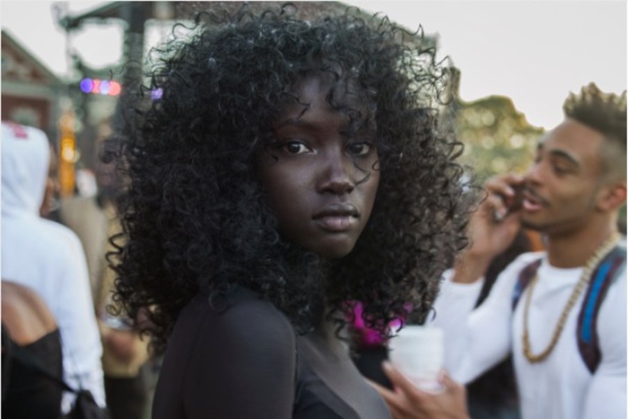 Essence's tweet image. Remember Anok Yai, the 19-year-old college student who signed a major modeling contract after her photo from Howard Homecoming went viral? She just became the first Black model to open the Prada Runway Show in over 20 years. trib.al/LByJPmy