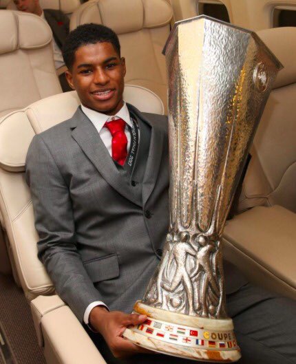 Sporf's tweet photo. 📅 2 Years Ago Today:

🔴 @MarcusRashford made his @PremierLeague debut for @ManUtd, scoring twice vs @Arsenal.

⏰ Since then....

🗓 Games: 109
🦁 Caps: 15
⚽ Goals: 31
🏆 FA Cup
🏆 League Cup
🏆 Europa League
🏆 Community Shield https://t.co/UDV54nOij8