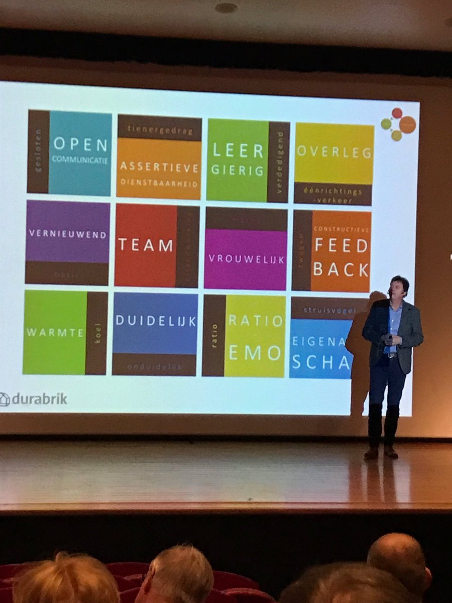GilbertePeeters's tweet photo. Directiecongres: in balans zijn met je team vertrekt van authentiek leiderschap. https://t.co/wYP9ccemvc