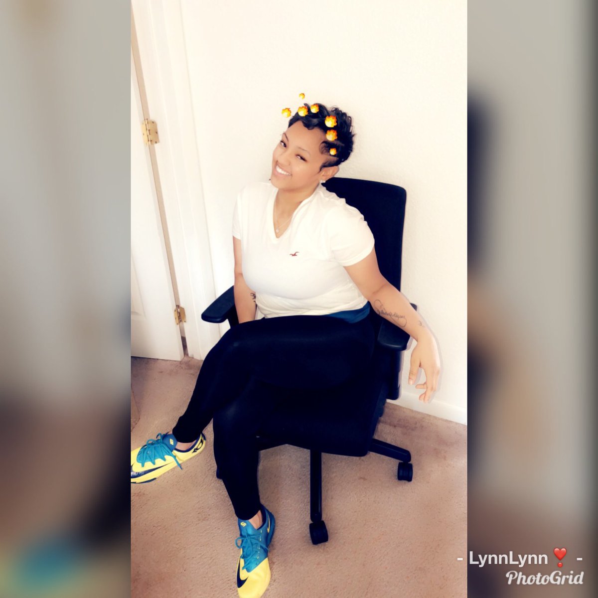 __royale's tweet photo. Sun Kissed 😘😍💋
#WCW 🤤 https://t.co/L7lj5yKk7B