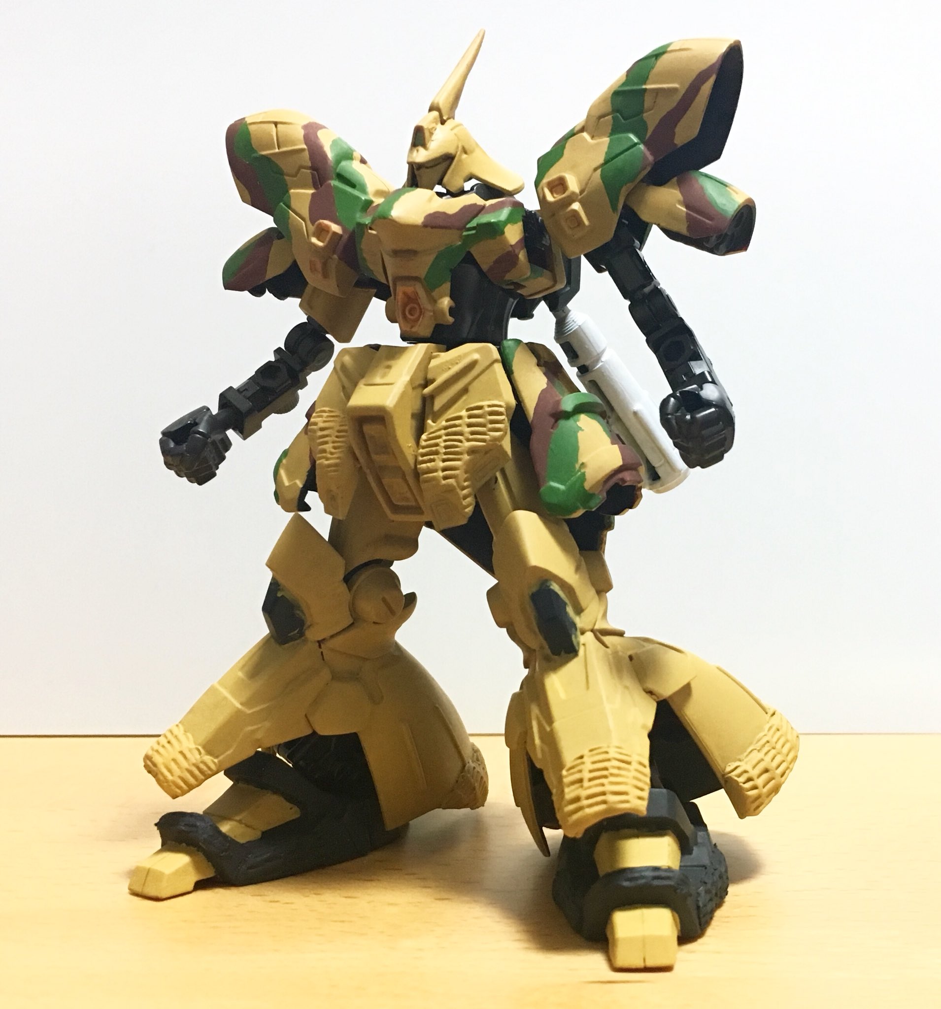 RG　1/144　サザビー(陸戦用重装型) RG 1/144 サザビー(陸戦用重装型) 【公式通販】