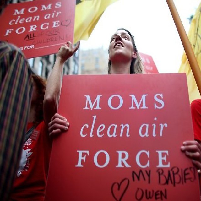 DinkyNinky's tweet photo. Great! These are the volunteers of Moms Clean Air Force, and they're pushing lawmakers to consider how U.S. EPA's actions will affect families.Anyone who follows environmental issues on Capitol Hill has likely seen them https://t.co/FJrQQv12nB
#Moms #Cleanair #Cleanairforce https://t.co/d90Cs1F9pT