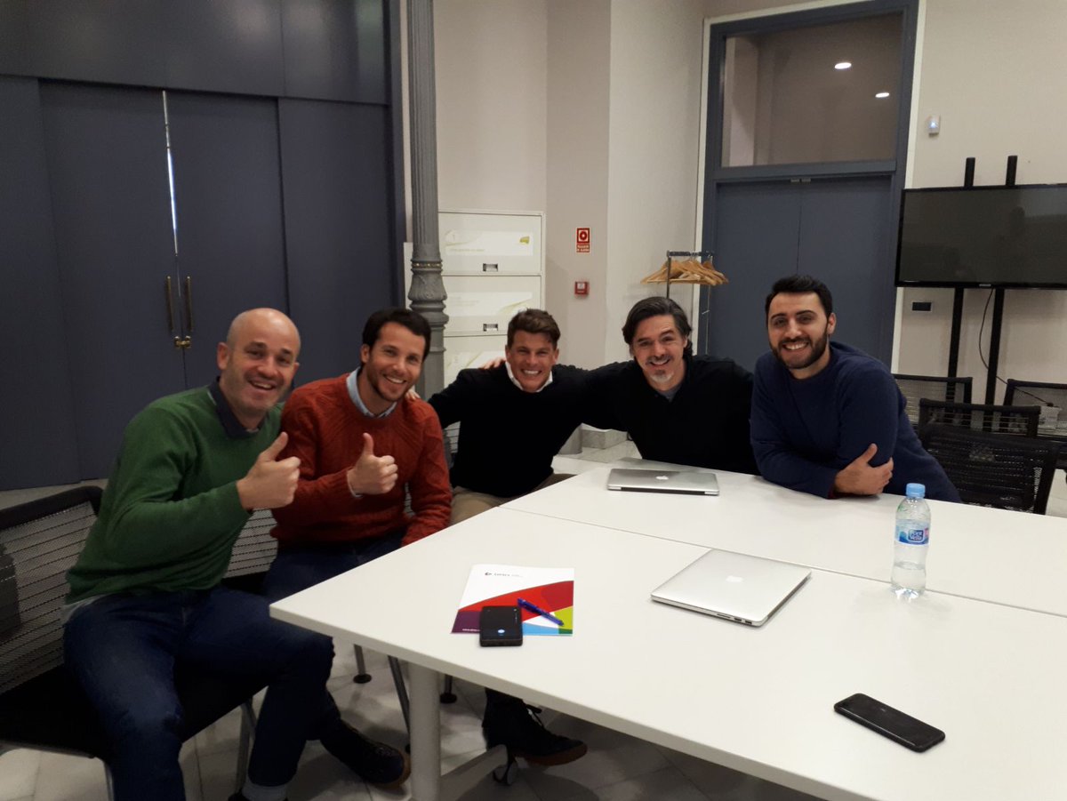 DMO+BACAN > pura potencia!!
hoy nos visitó <a href="/RamiroGramajo/">Ramiro Gramajo</a> y su equipo en @MadridLAB.
@nando_abril @OyerCorazon