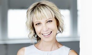 WILDWOMANBooks's tweet image. Irish author with terminal cancer reaches No 1 after campaign #notestomydaughter buff.ly/2FCZJxo