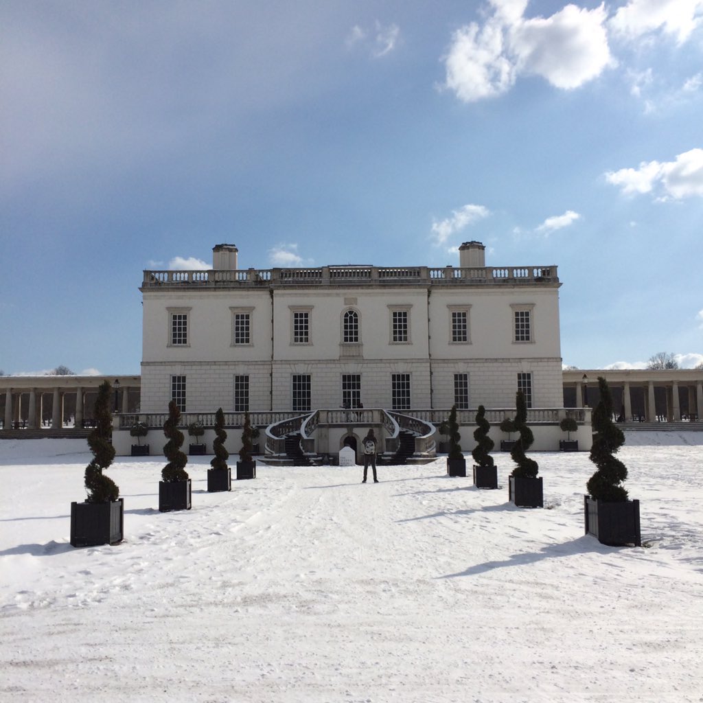Beautiful on any day but particularly today! #queenshouse #snowlondon