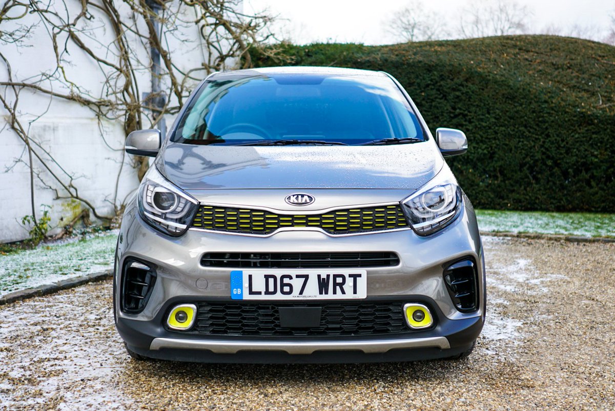 RecombuCars's tweet photo. Just been out in the 2.0-litre Kia Stinger and the Picanto X-Line. First impressions coming soon. #Kia https://t.co/Fe9M2EdkY9