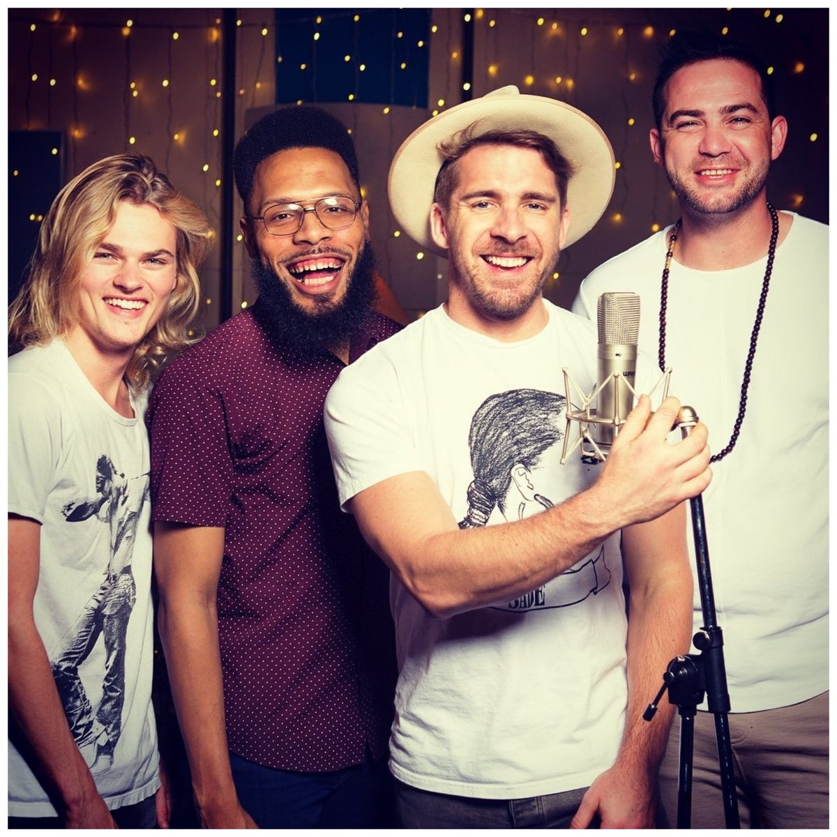 TheCCCofficial's tweet photo. So EXCITED for a busy weekend of shows for #AdelaideFringe  @HiltonAdelaide !! Due to Popular Demand we have added 4 shows next week also! Who will we be seeing in #Adelaide ?
@TheCCCofficial 
@hugh_sheridan 
@EmileWelman 
@TSoulMusic 
@connerboatman 
#TheCaliforniaCroonersClub https://t.co/xohy4y8qT0