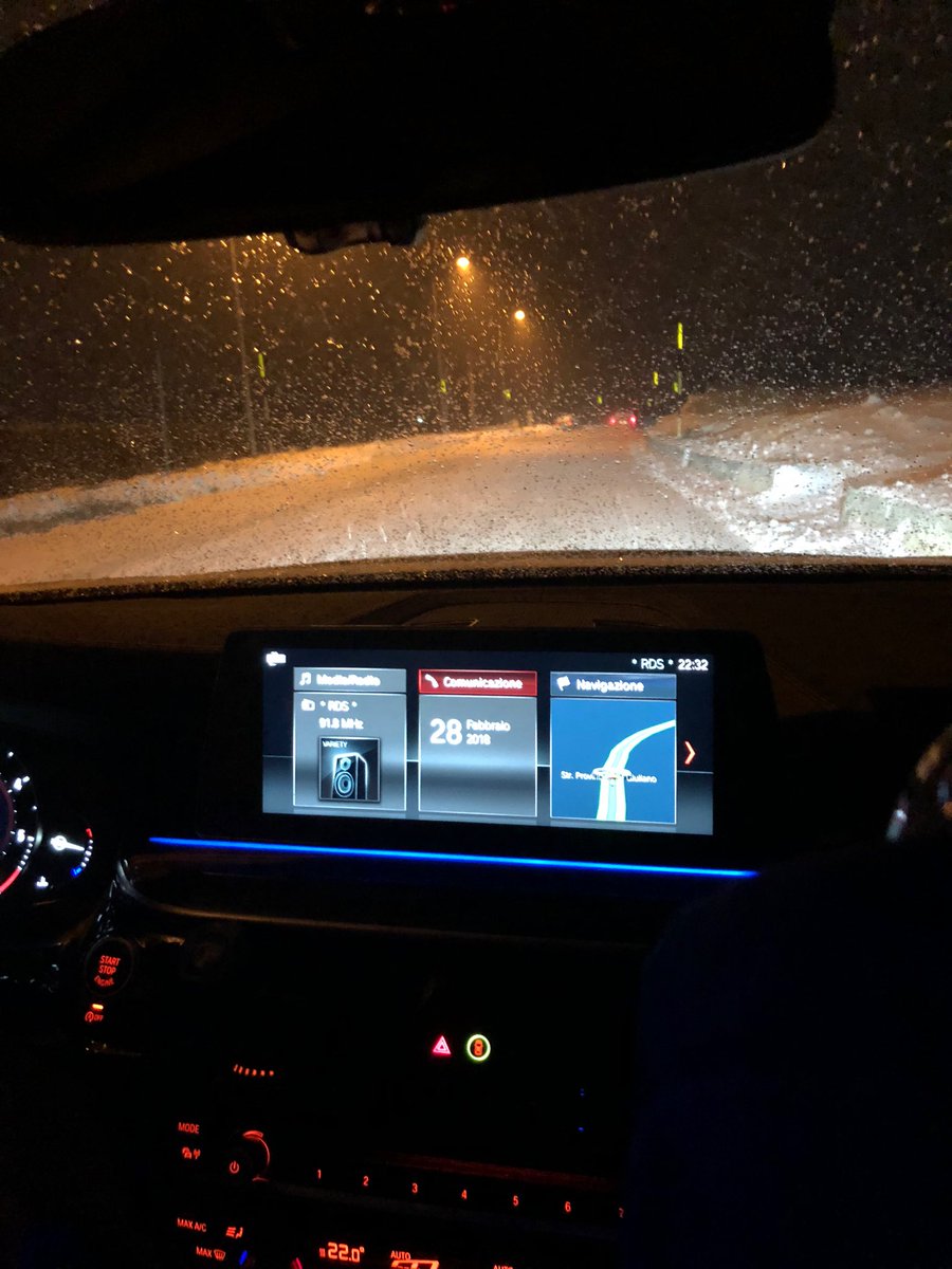s_margiotta's tweet photo. Tornando a #Potenza da una bella serata ad #Avigliano: la neve non ci ferma #squadrapd #sceglipd @pdbas @SenatoriPD https://t.co/DFvJ2ANHsP