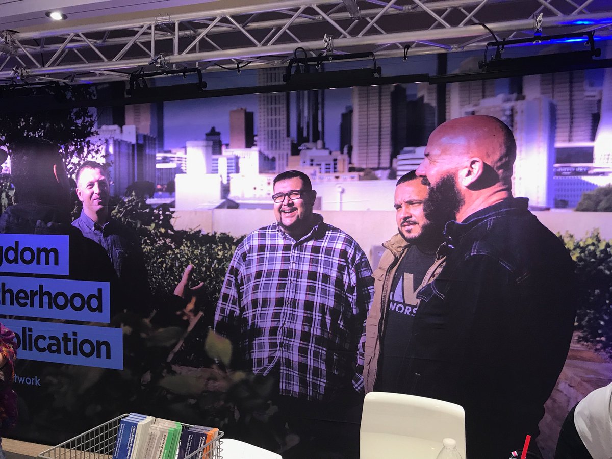 plantologyninja's tweet photo. Is that Paul Persi in that @NAMB_SBC poster at #Exponential2018 ? “Hey! Like I totally know that dude!” https://t.co/YQcEB1T9oR