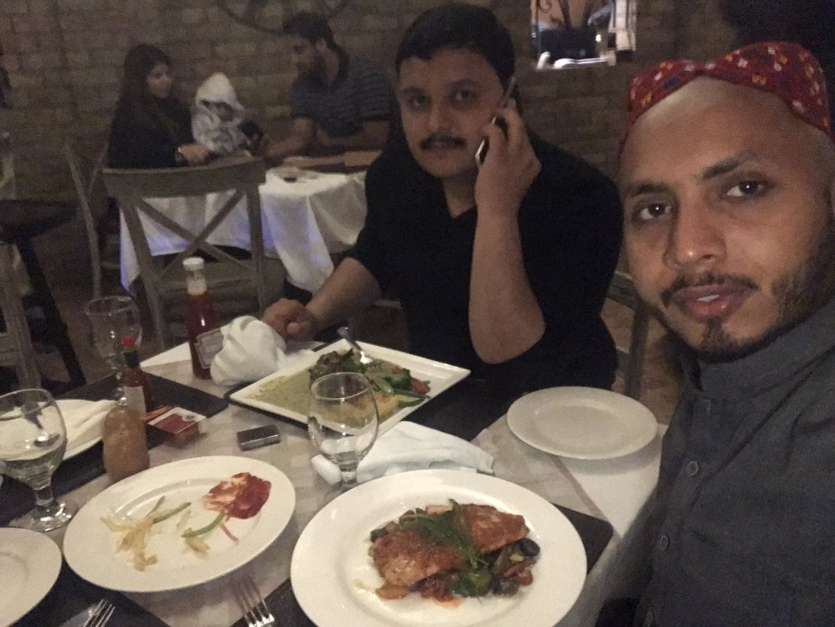 PirAdnanBodla's tweet photo. Dinner with Bro Anwar Ali Balti at Tuscany kohsar market isssllllooo.
#Red_Snapper https://t.co/HHRBBnoE3q