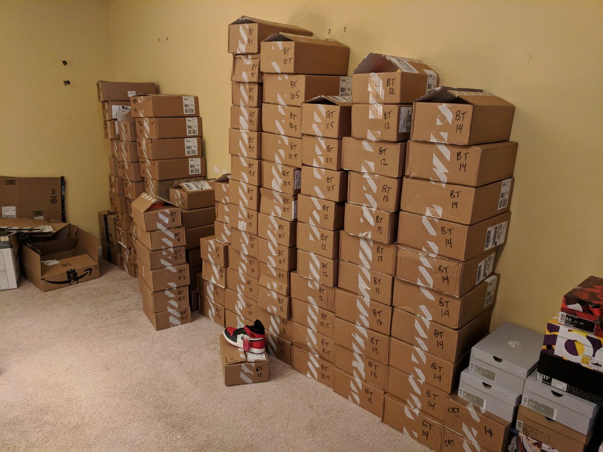 gregcron's tweet image. First shipment of Bred Toe 1s