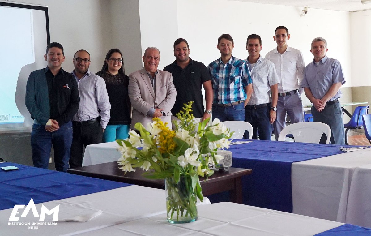 EAMdelquindio's tweet photo. #AgendaEAM-Con el objetivo de disminuir la brecha entre empresarios y la academia el programara de #IngDeSoftware realizó un desayuno en el hall de gastronomía de la institución, evento al que asistieron diferentes empresarios de la industria del #Softtware. #GeneraciónE 💡 https://t.co/cKsasnFBpY