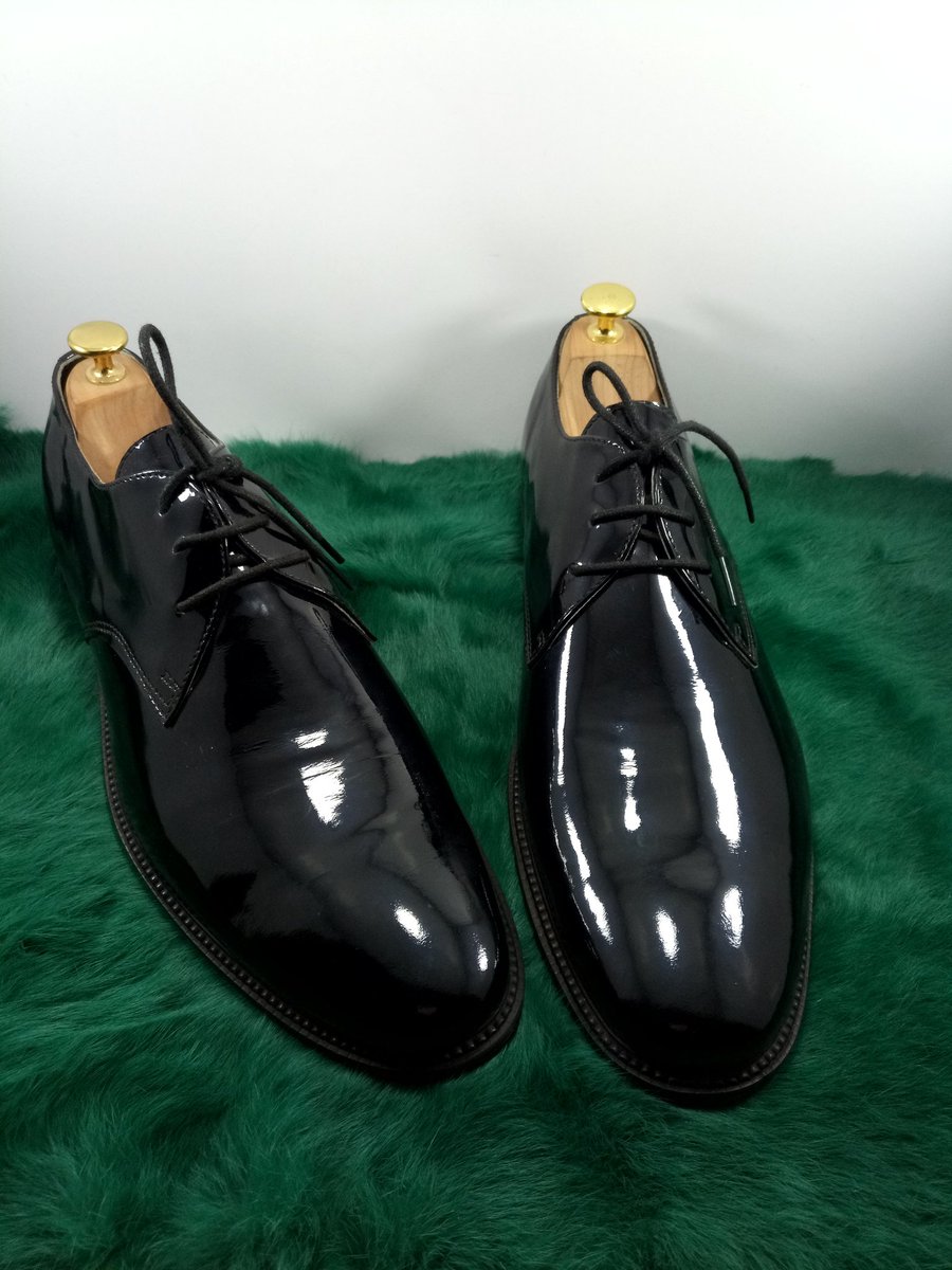jideunconformed's tweet photo. My name is Babajide Kacks Sodimu and I'm a shoemaker. I build magic from nothing. Don't go to Italy, we mould it right here. 
Instagram: @kacksbysodi #WeAreNigerianCreatives https://t.co/keRQMkxkVw