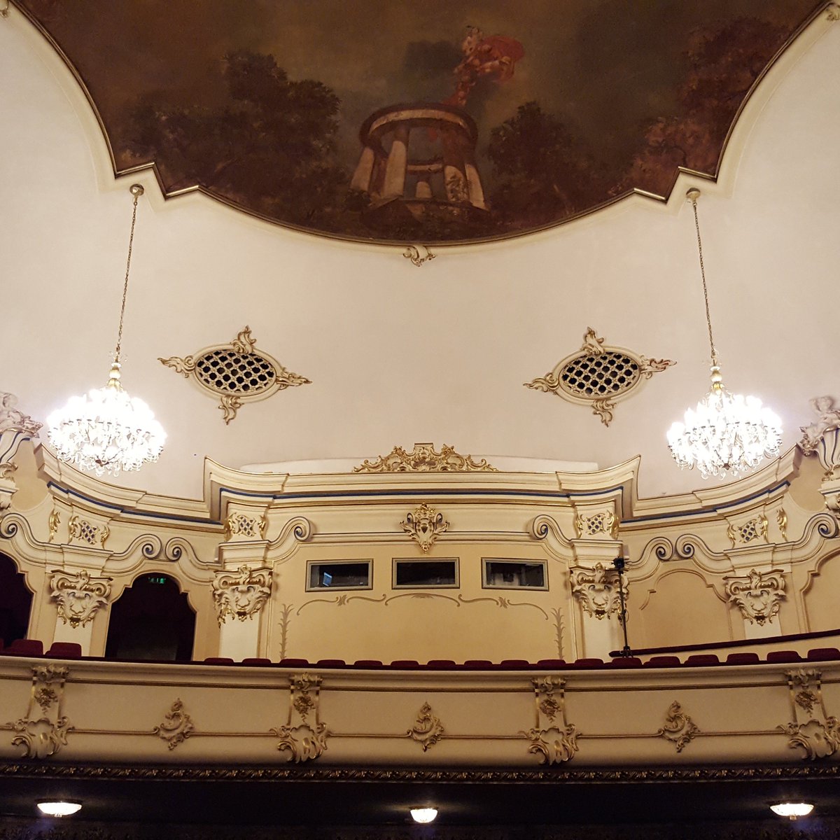 Watching a #documentary "Eight starts" in my favorite movie theater in #Riga "Splendid Palace". I'm really exited that Latvian cinema is reborn and finally you can watch new film on the big screen. 

Now #independent #filmmakers of Latvia have more chances to be heard and seen!