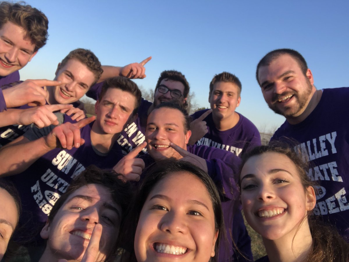 HardingCori's tweet photo. Frisbee Champs! #purplereign https://t.co/Esvvpbtvsk