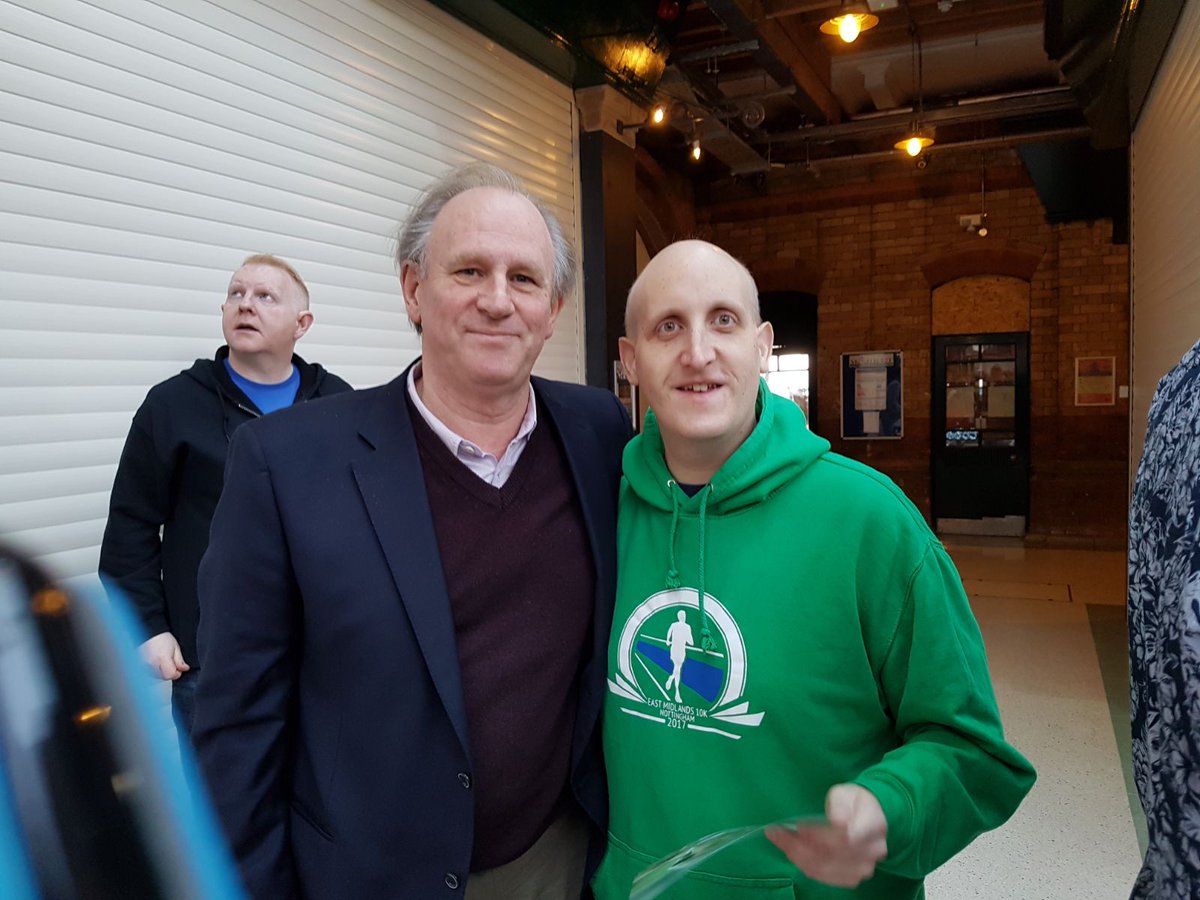 mozman1981's tweet photo. Thank you @SawbonesHex for your kind words the other day when I met you again. Meeting you and @PeterDavison5 ment a lot to me
#regenerationtour #emconburton
@severnhospice #bucketlist #fingerscrossed #4davidtennant #tocontactme https://t.co/5GwM9uktmq