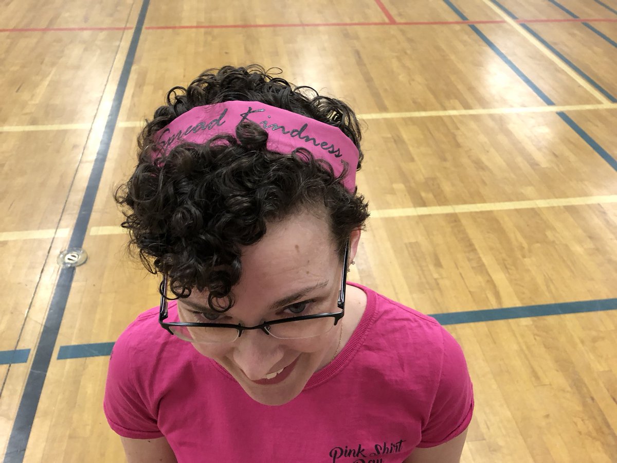 Spreading kindness. Lots of pink and friendship at northridge today !