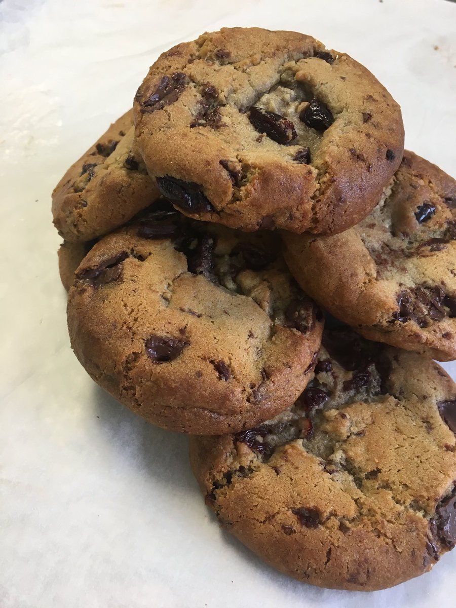 yyclemonberry's tweet photo. Market day @hscafarmmarket!Check out our chocolate cherry cookies, fresh produce and other deliciousness. https://t.co/FMWGVHcFFB