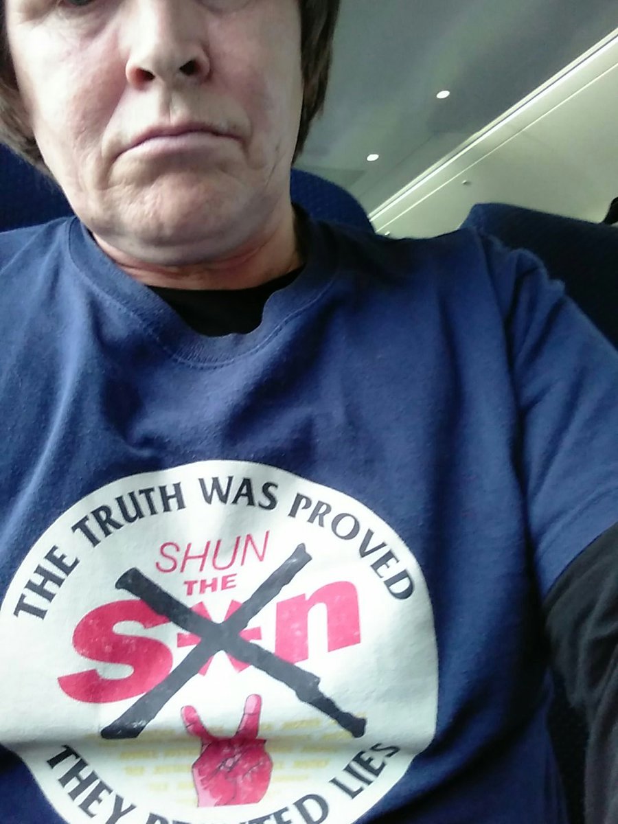 markollerEFC's tweet photo. @cambo691 @AndyBurnhamGM Have a Serious conflab With @jeremycorbyn & appraise him of the fact THAT ANYONE Who normally or intended doing so Will Abstain from Any Council,By or indeed General Election Until @frankfieldteam is Sacked from his SAFE Birkenhead @UKLabour Seat
#sunnotwelcomehere⛔
#FieldOut https://t.co/CVkxyBz4EV