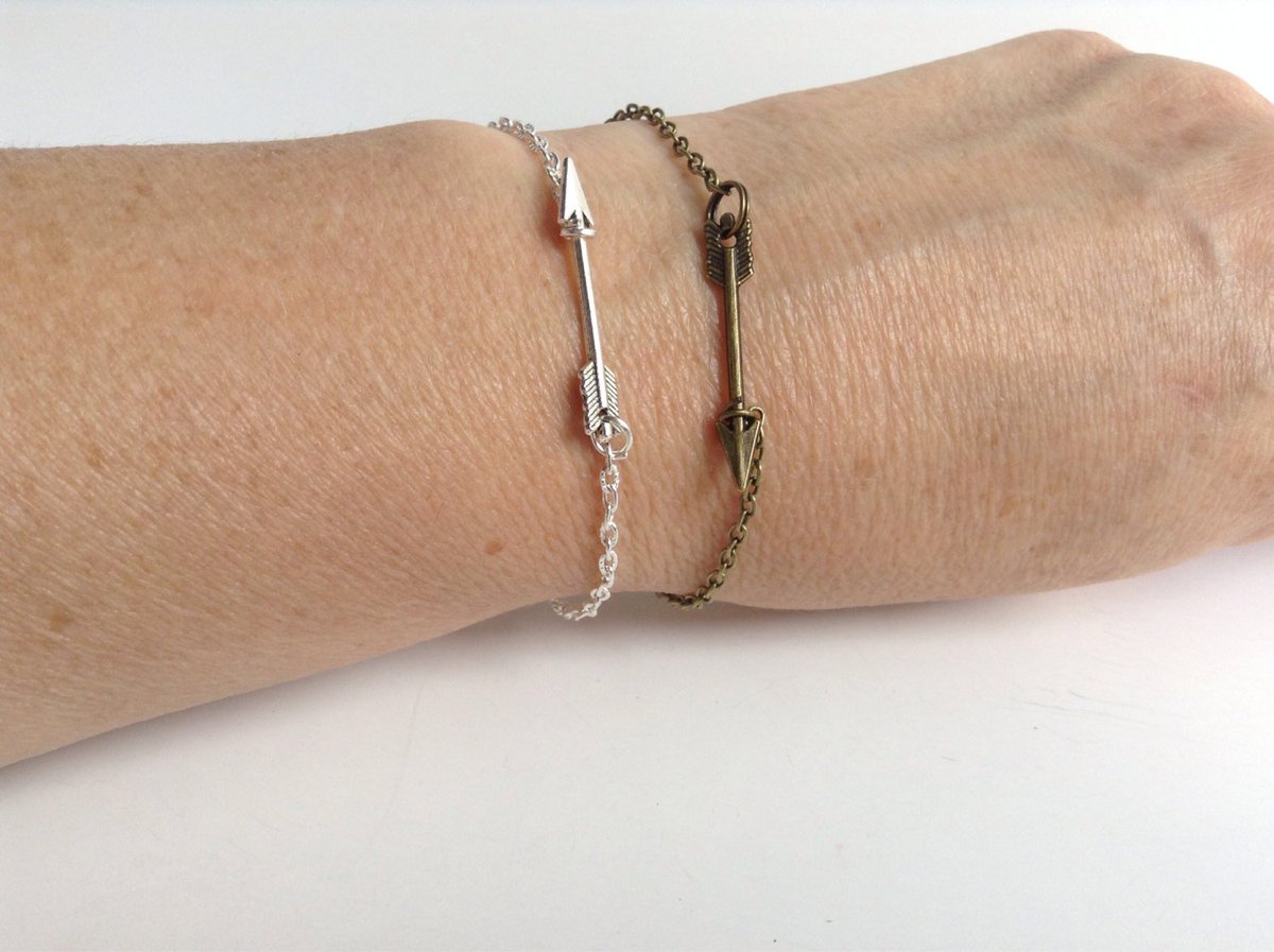 Arrow Bracelet tuppu.net/87e91583 #jewelry #SheilasCharms #Giftforher #Bridesmaidgifts #ArrowJewelry