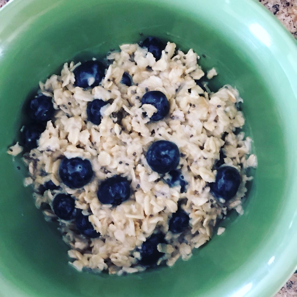 Organic oatmeal, chia seeds, honey and blueberry. Good easy breakfast to start the day off right. #hearthealthy #food #unchainedmuscle #california #fitmom #fitforlife #mysonlovesit #organic #fuel #coldweatherfood