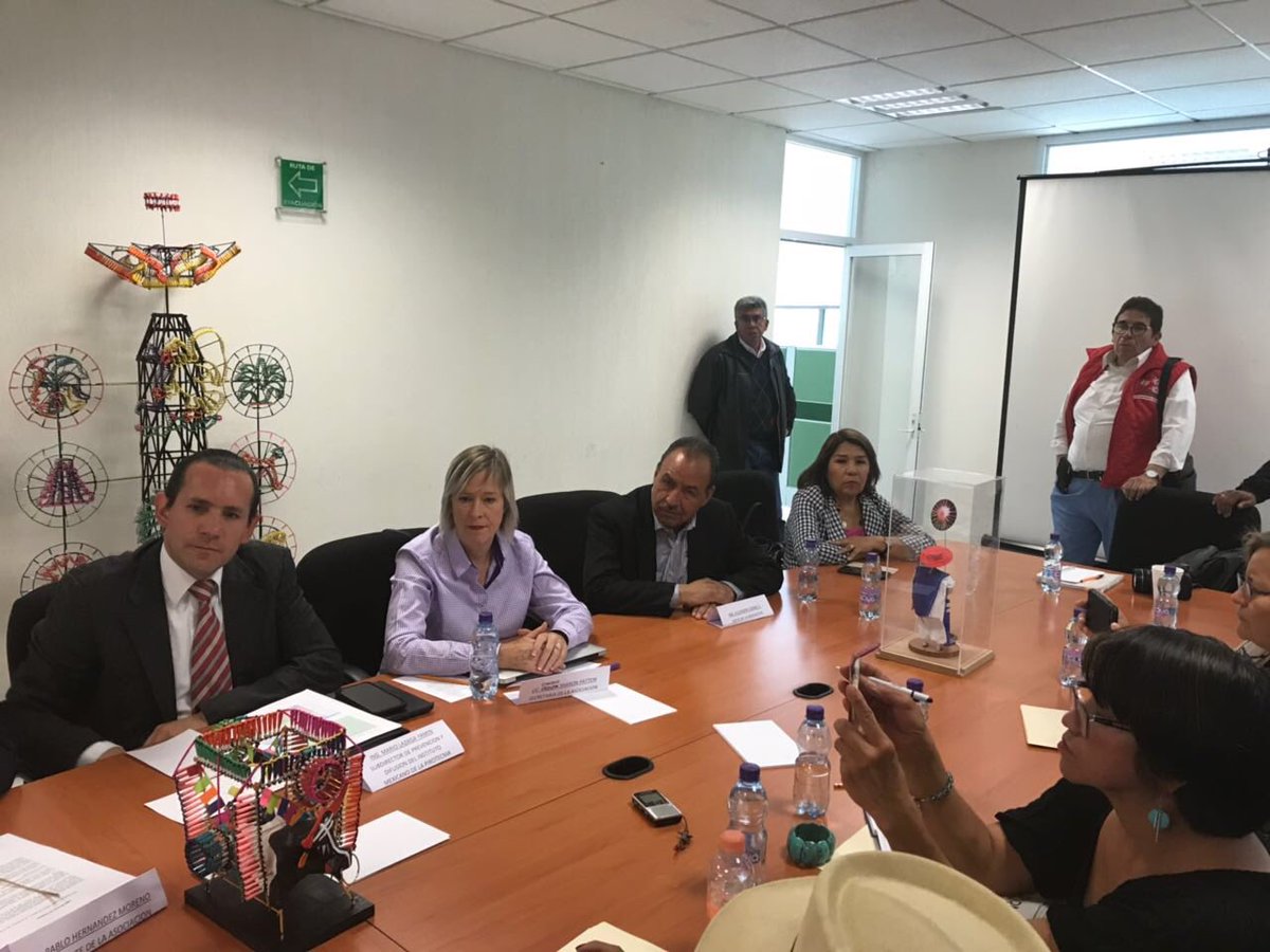 IMEPI_Edomex's tweet photo. Atención a medios de comunicación para la invitación al 1er Congreso Latinoamericano de Pirotécnicos #CONLAPI, que se llevará a cabo del 5 al 9 de marzo del año en curso en Ecatepec #Edoméx.
Somos arte y tradición somos #Edoméx.
#TrabajandoIMEPI https://t.co/HrJDs0ajJq