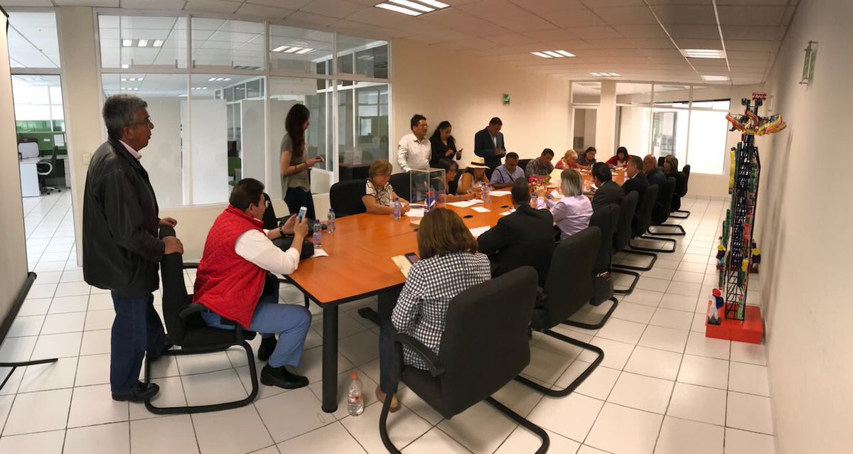 IMEPI_Edomex's tweet photo. Atención a medios de comunicación para la invitación al 1er Congreso Latinoamericano de Pirotécnicos #CONLAPI, que se llevará a cabo del 5 al 9 de marzo del año en curso en Ecatepec #Edoméx.
Somos arte y tradición somos #Edoméx.
#TrabajandoIMEPI https://t.co/HrJDs0ajJq