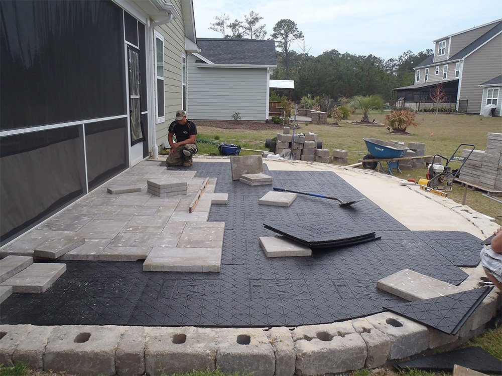 How does #GatorBase perform in areas that have freeze/thaw cycles? What type of joint sand do I use on a #GatorBase job? How do I install it? Find the answers to these #GatorBase questions (and more) at: hubs.ly/H0b7kPT0