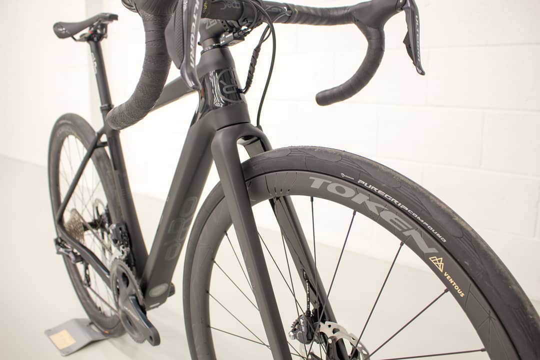 TokenProducts's tweet photo. Slick ride in black with Token's Ventous 36mm rim @IrideUK @OrroBikes @PrologoOfficial @RideShimano @ShimanoROAD #tokenproducts #tokenwheels #ventous #cycling #roadcycling #cycleinstyle https://t.co/mZbO0anGDF