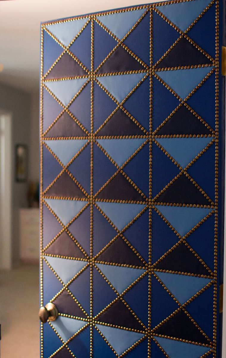 SpruceAtHome's tweet photo. Throwback to Amanda's door design for HGTV https://t.co/mo33nKNGyy #sprucedesign https://t.co/FIP9vsqWke