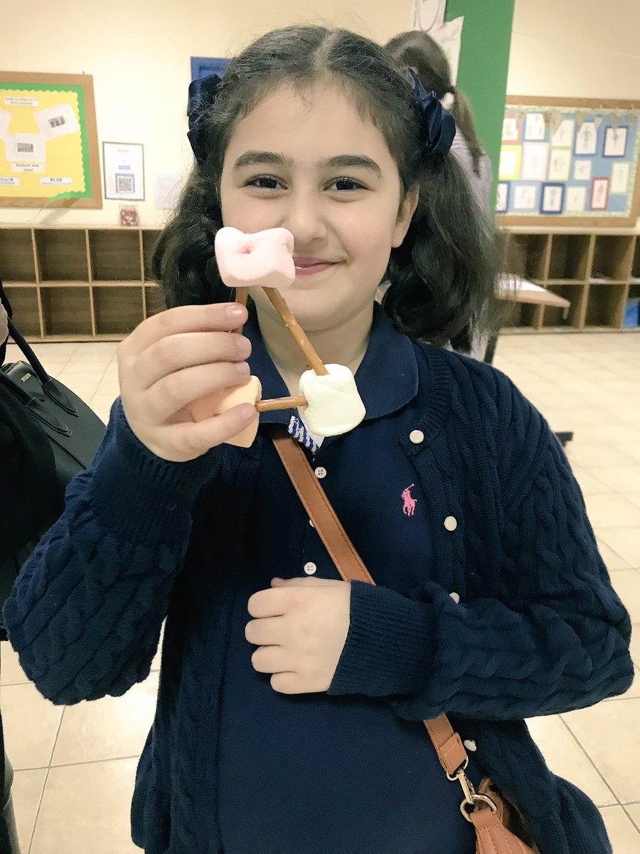 Ms_Tarren's tweet photo. More awesome #aisq8mathnight2018 #spaceandshape #pretzelshapes @AISQ8official https://t.co/rLbTisuSCs