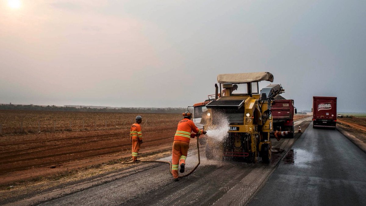 InARedPen's tweet photo. Excellent reporting, photography, and tech to share the fading future of the Amazon #tech #climatechange
https://t.co/2W17HUfF1e https://t.co/zDchFjucKH