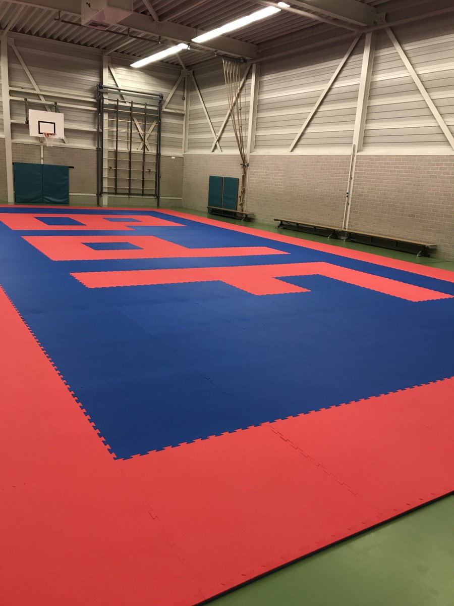 ArawazaNL's tweet photo. Heerlijk om positieve reacties te krijgen: "Nog bedankt voor de matten. Ze zijn echt heel mooi en we zijn er dus heel erg blij mee." #Puzzelmatten van PE; kwaliteit, veiligheid en duurzaamheid #NihonSport #judo #karate #taekwondo #BJJ #grappling #JiujItsu #kickboksen #hufterproof https://t.co/DZzrSFNYCO