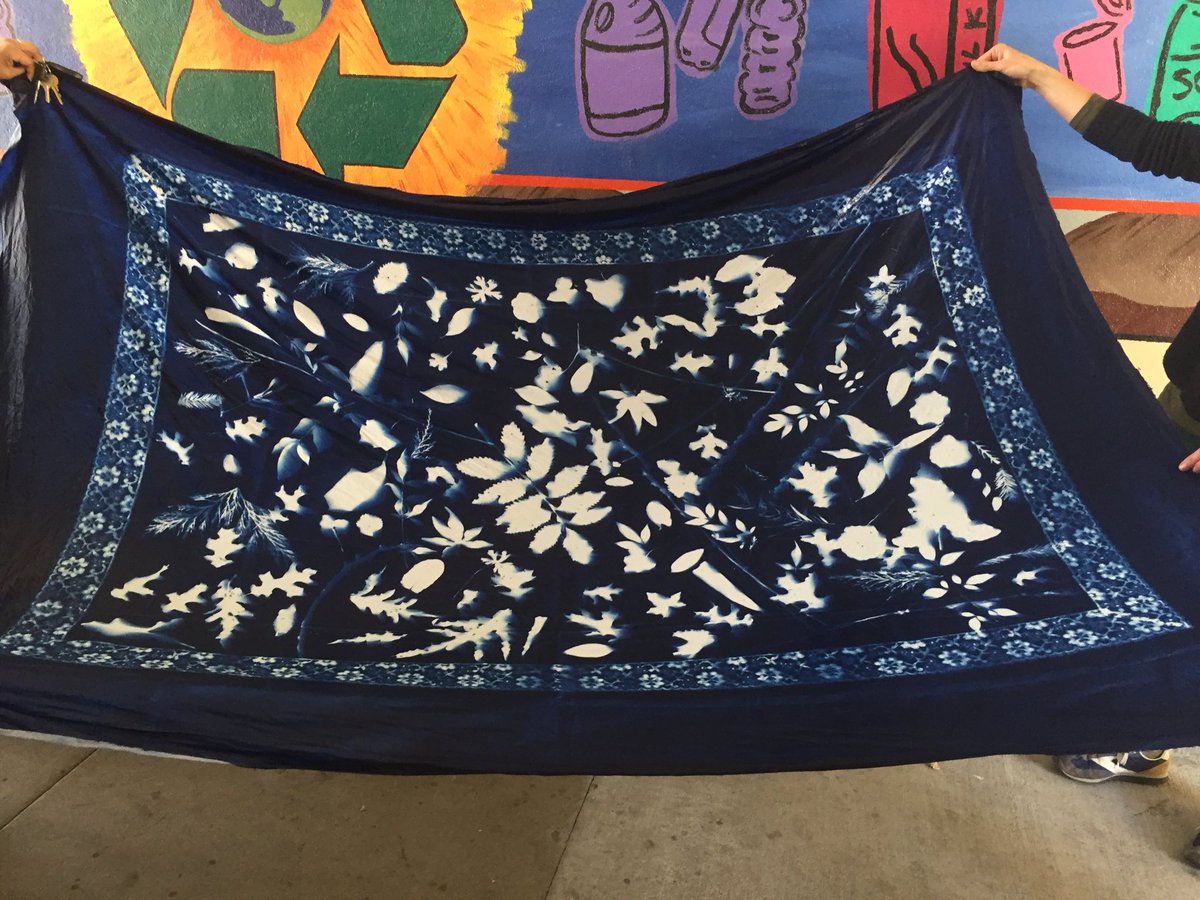 JacquardProduct's tweet photo. The 1st grade students at Oak Grove Elementary used our #Cyanotype Fabric to create a BEAUTIFUL mural print that they will auction off to raise money for arts programming. Bless these children and their teachers for demonstrating the value and importance of arts in our schools! https://t.co/UU3UbLoYnu