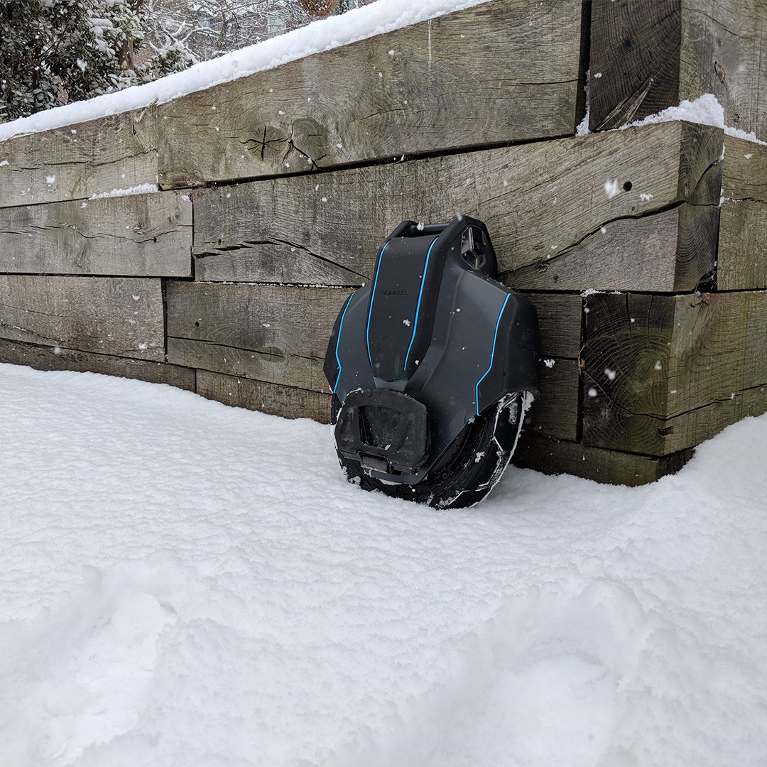 theuniwheel's tweet photo. Just chillin #Uniwheel #OwnYourJourney #SNOW https://t.co/iZtJzhFB5G