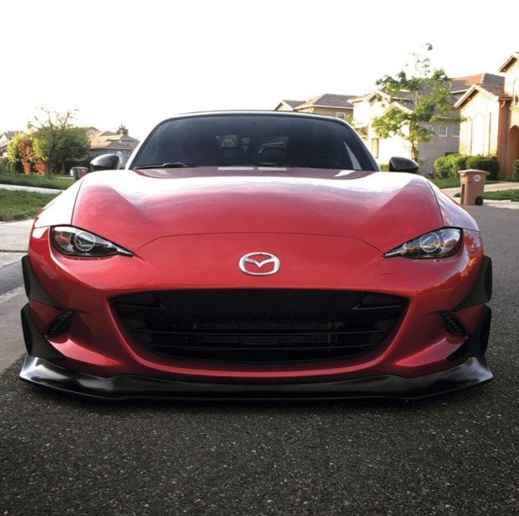LithiaMazda's tweet photo. #WednesdayWisdom Mazda knew what they were doing when they designed the MX-5! Like this post if you would be a proud owner of this MX-5! #MX5 #Mazda #DreamCar https://t.co/bESCIqNuM8 https://t.co/p6n8cCSNLT