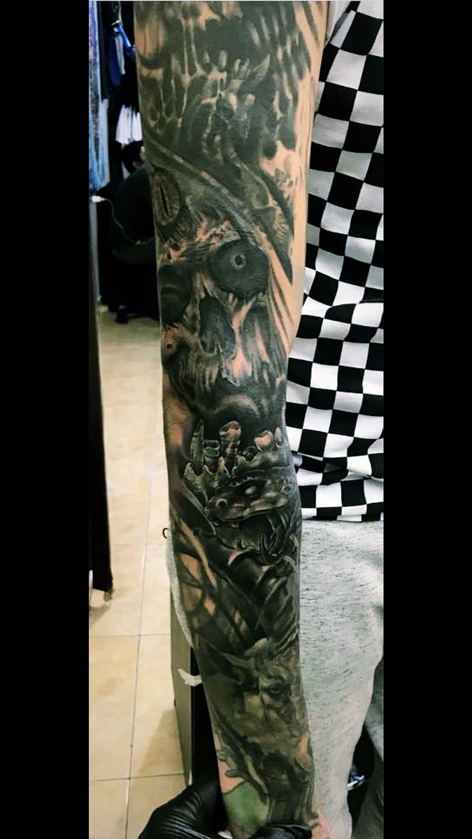 nikoarrieta's tweet photo. No les había mostrado cómo va quedando mi brazo!! https://t.co/dqekOYQ0z3