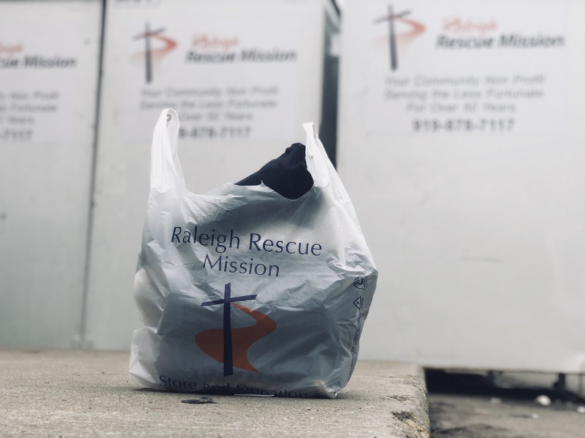 RRMissionStore's tweet image. $5 dollar bag sale this Saturday March 3, 2018! All the clothes you can stuff in one of our bags for five dollars! Come see us! We will run out of bags! 4700 Capital Blvd Raleigh 27604