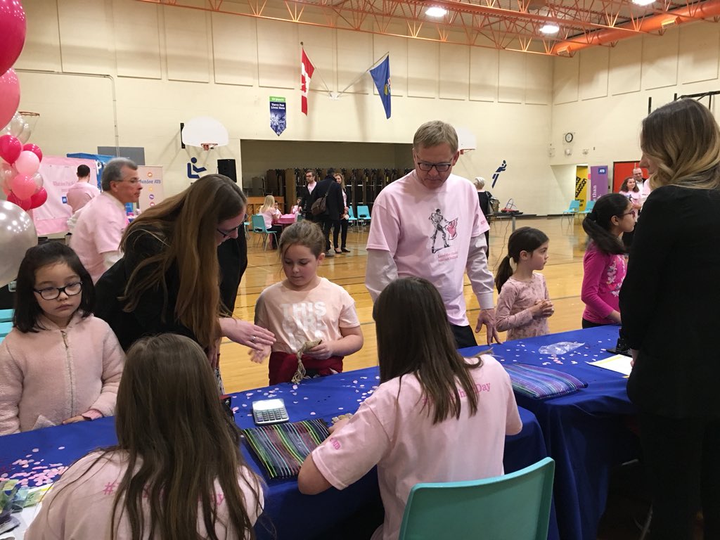 davideggenAB's tweet photo. I was so pleased to join students and my colleague @ChristinaNDP at Greenview School today to celebrate Pink Shirt Day. Our government will continue to make our schools a safe place for all students #PinkShirtDay https://t.co/xPQBvFOgJT